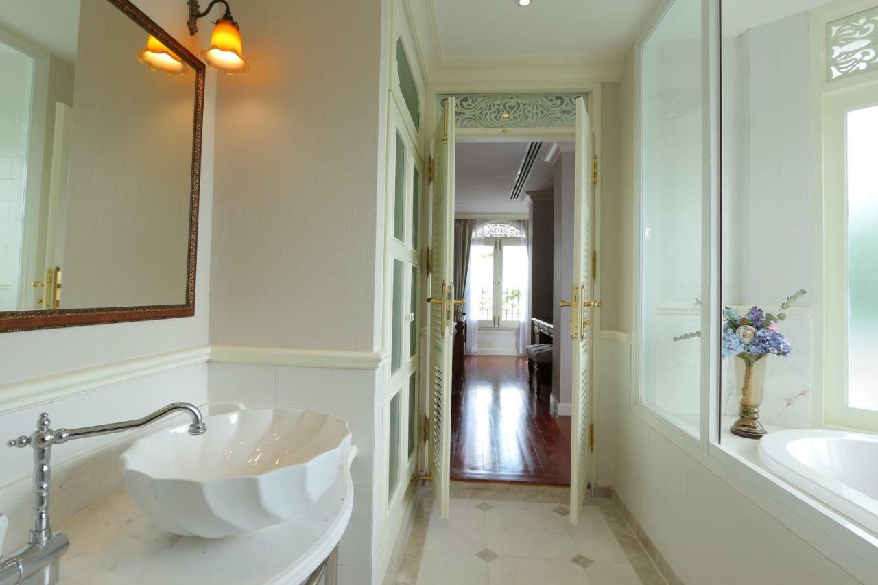 Hiranyakul House Hotel Bangkok Buitenkant foto